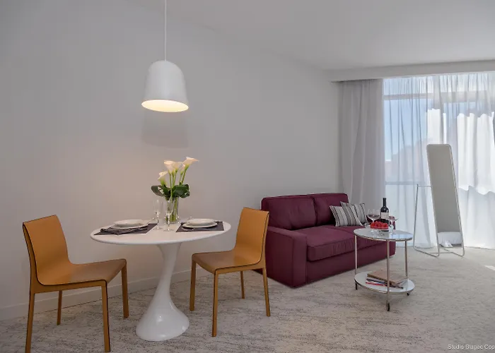 Priska Med Luxury Rooms